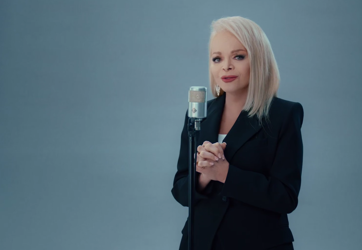    Российские звёзды эстрады в честь годовщины присоединения Донбасса и Новороссии сняли клип на песню «С чего начинается Родина