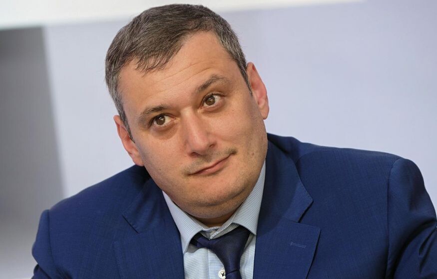    «Кремль за Хинштейна: Почему губернатор не уйдет в отставку, несмотря на расследование»: INSIDER BLACK