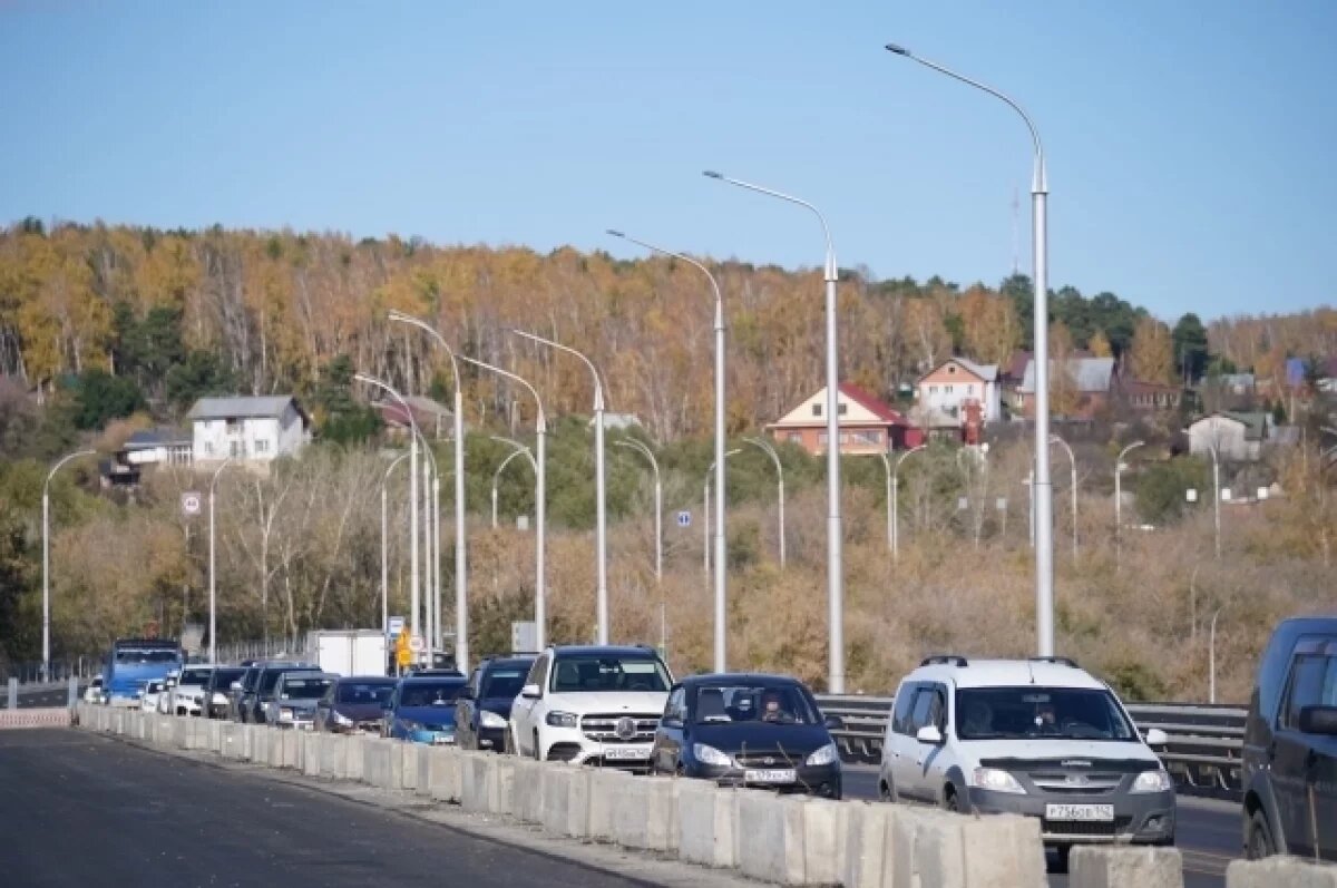    В Кемерове откроют движение по пяти полосам Кузбасского моста 4 октября