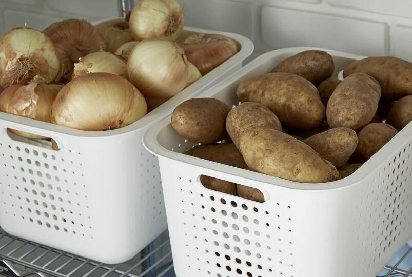 Три главные ошибки при хранении картофеля в квартире, из-за которых он быстро портится