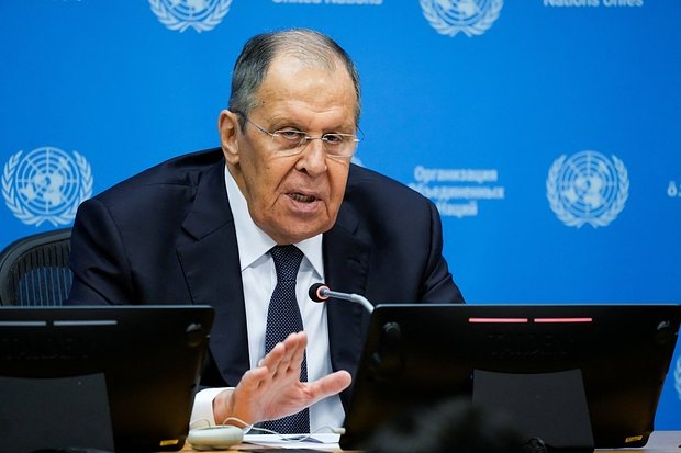    Сергей Лавров на пресс-конференции после выступления на 80-й сессии Генассамблеи ООН, 27 сентября. Фото: Eduardo Munoz / Reuters
