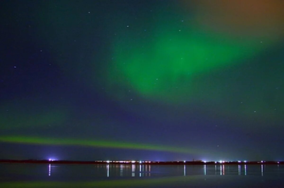    Небо в ночь на 30 сентября окрасилось в яркие цвета.