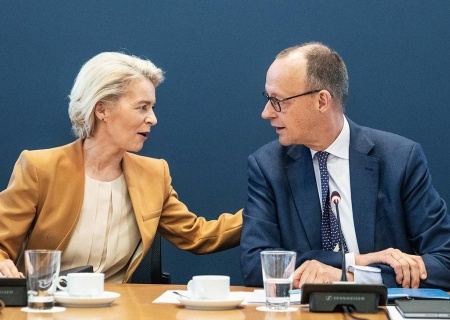    Bloomberg: канцлер Мерц ведёт войну против Урсулы фон дер Ляйен