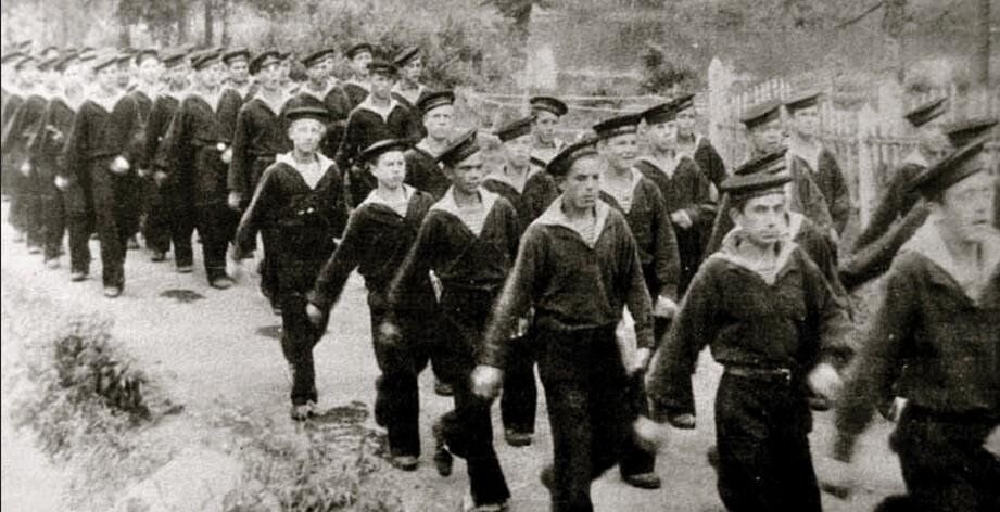 Школа юнг на Соловках, где воспитывали будущих моряков, стала примером для учебного заведения в Кадницах, где растили речников. Фото culture.ru.