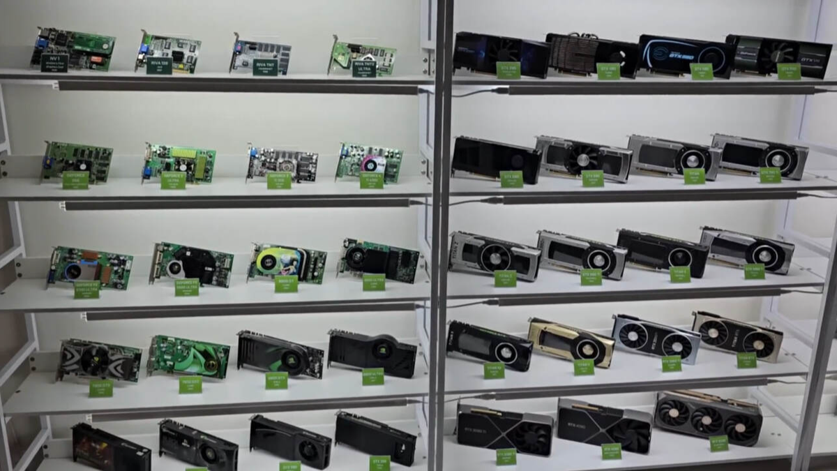 «Они прекрасны»: геймер собрал коллекцию из всех видеокарт NVIDIA