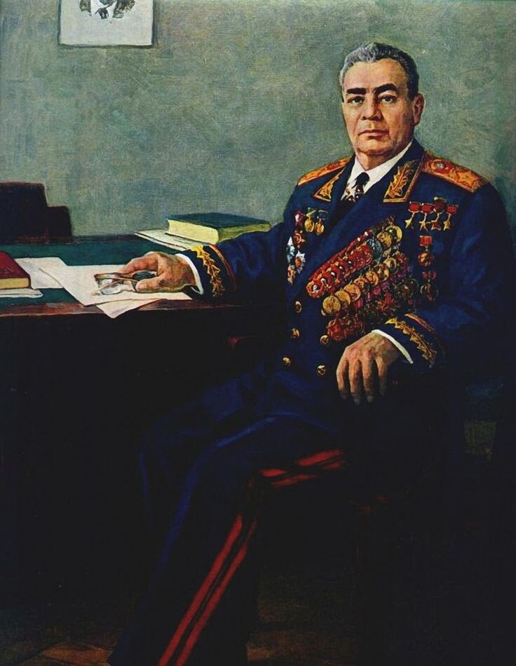 Л. И. Брежнев в маршальском мундире
