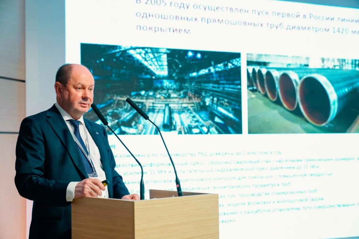    С инициативой выступил директор по развитию технологий и продуктов ОМК Павел Степанов