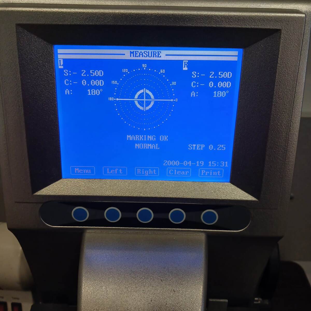 Диоптриметр