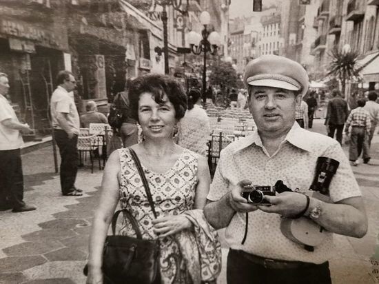 Когда началось предательство Горбачёва или история одной фотографии