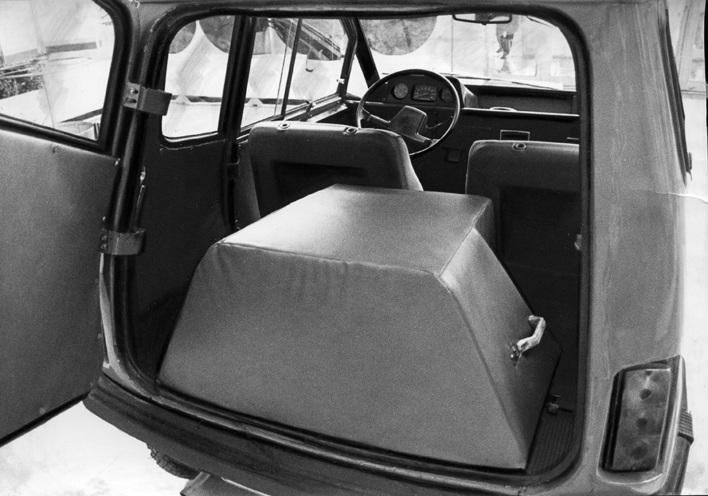 В задней части салона «Пеппи» хватило места моторному отсеку