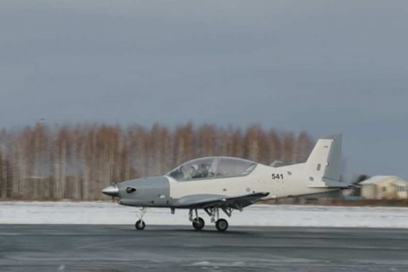 Минобороны получло первые самолёты УТС-800-СМИ2