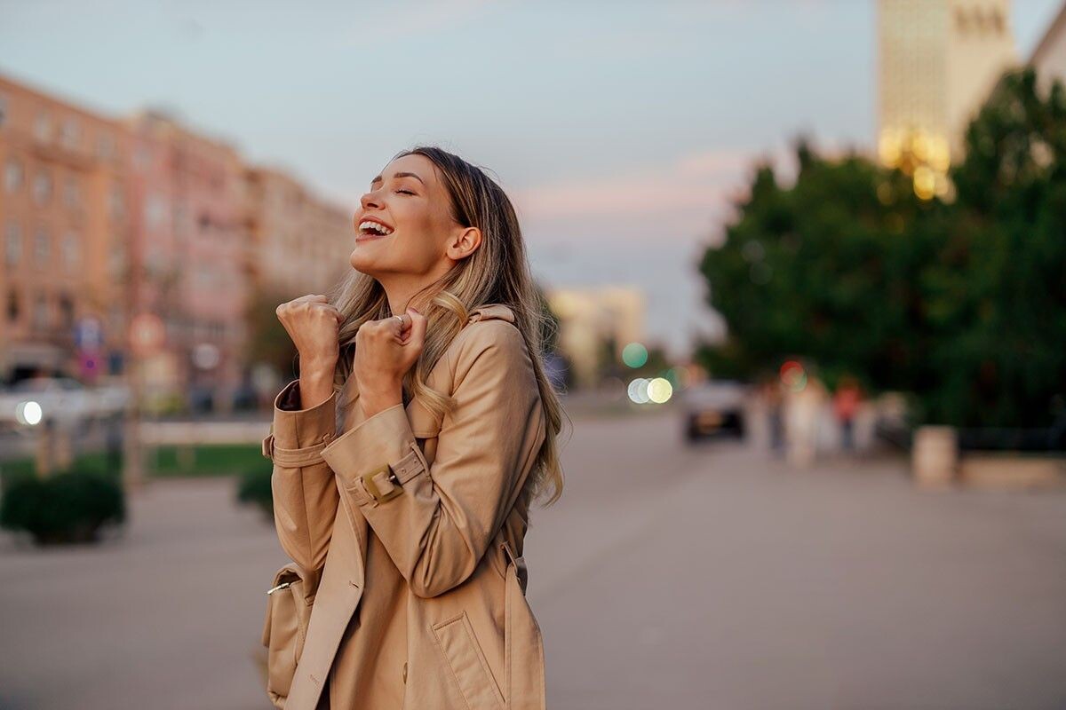 Дарите себе маленькие радости. Источник: Zamrznuti tonovi / Shutterstock / FOTODOM📷
