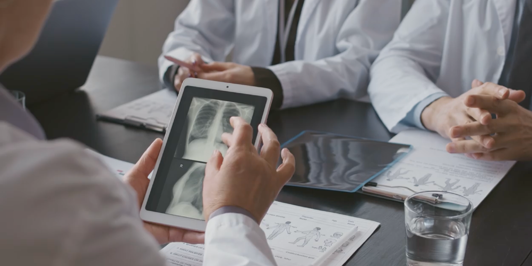 За гранью белого халата: 10 рекламных роликов, изменивших правила игры в медицинском маркетинге