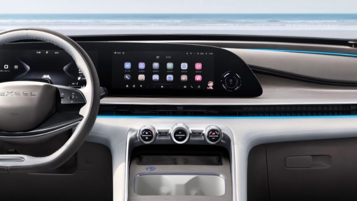    Exeed Yaoguang C-DM Global Edition. Фото Chery