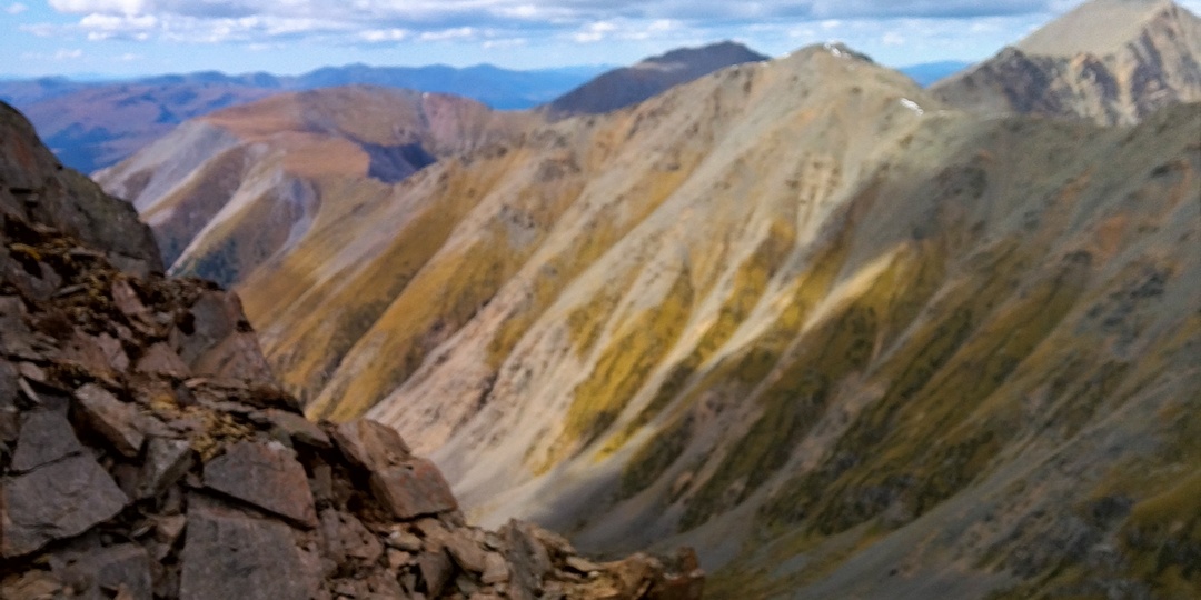 Три лика Алтая: от озёрной глади до космических антенн