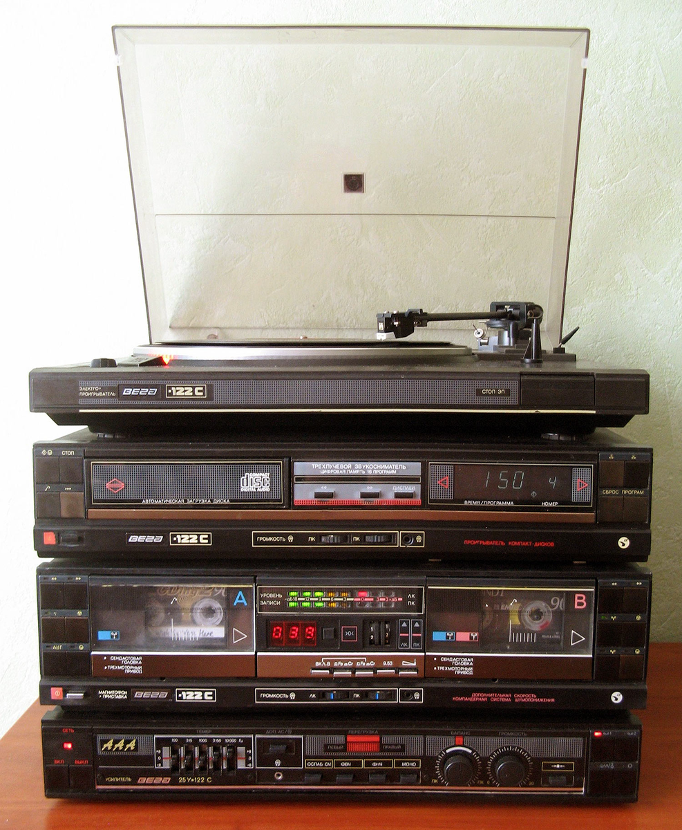 Вега-122 стереокомплекс. Фото: rw6ase.narod.ru