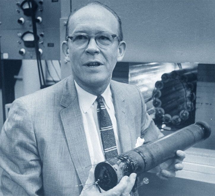 Уилрал Лобби