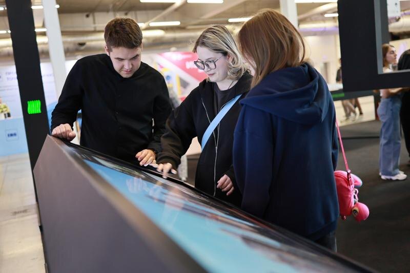    Стенд «КОРТРОС