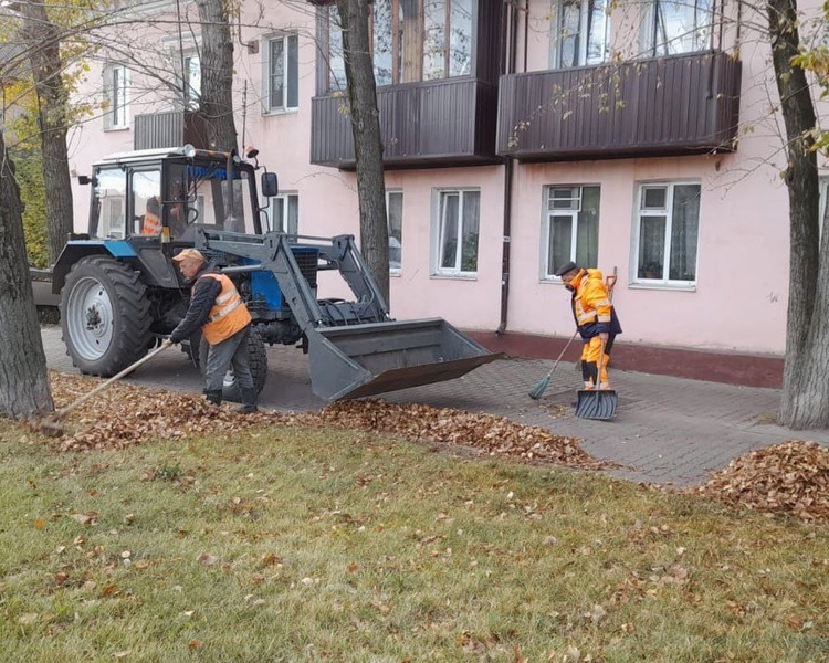    В уборке улиц Курска заняты 46 единиц техники