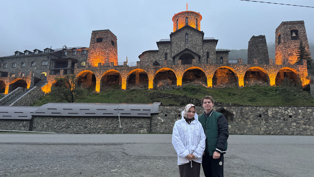 Аланский Успенский мужской монастырь