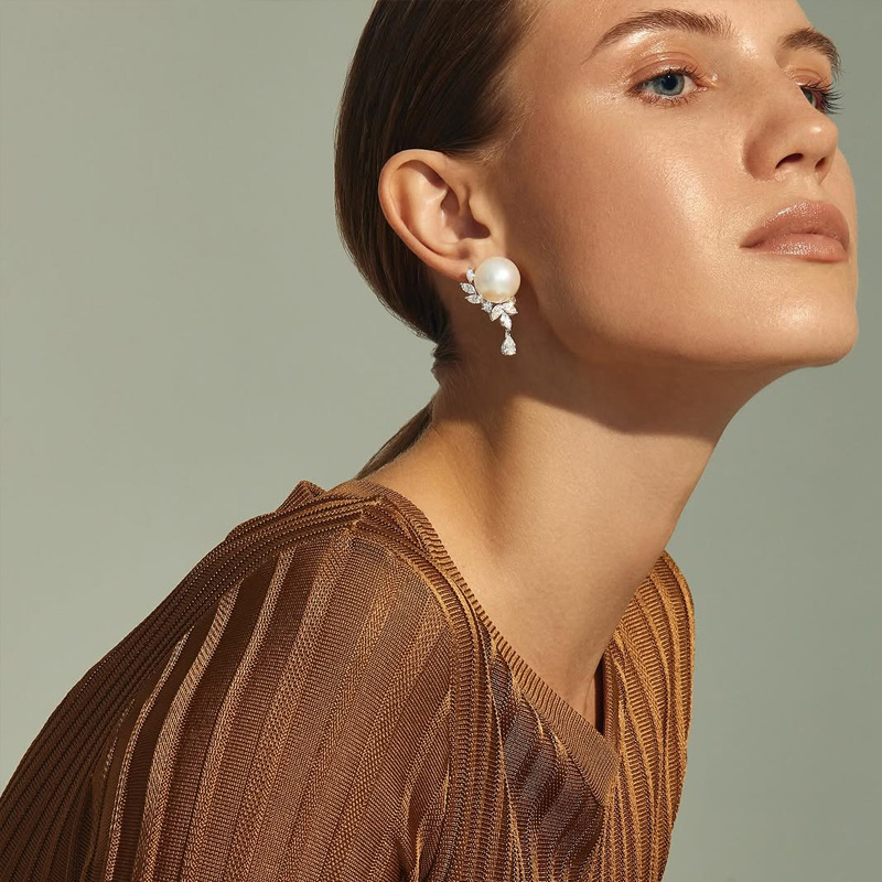 Серьги Mercury Classic из белого золота с бриллиантами и жемчугом