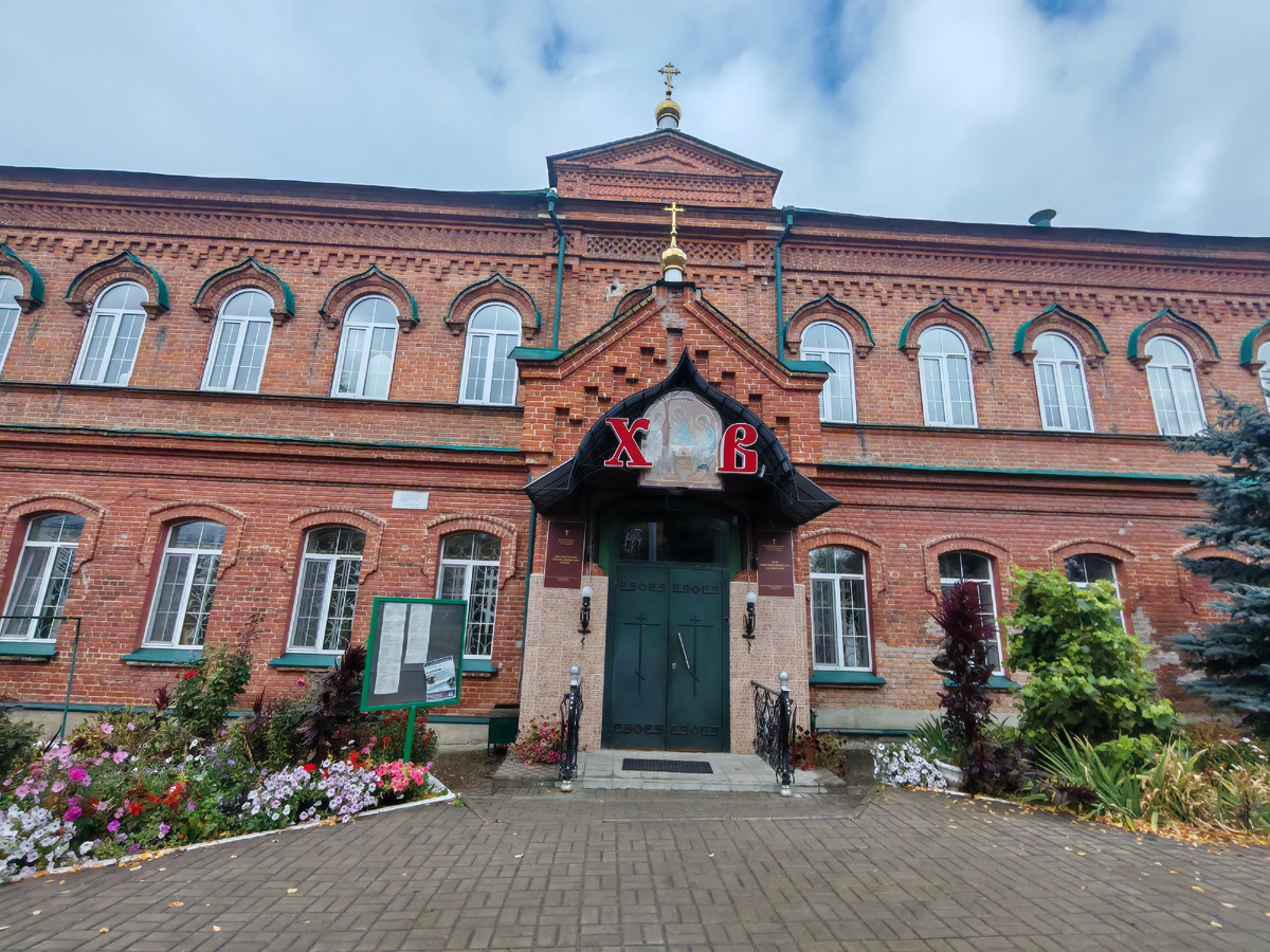 Церковь в честь Сошествия Святого Духа на Апостолов. Фото автора 