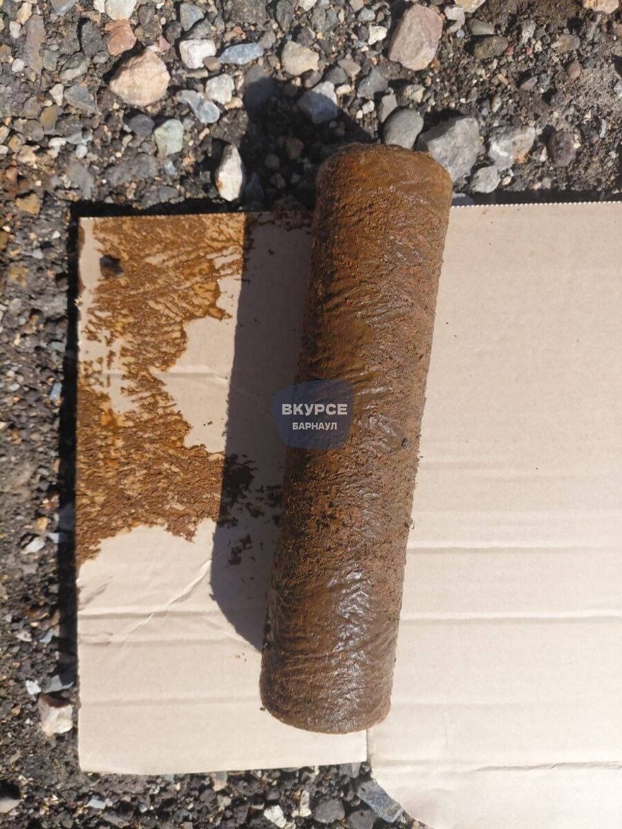    Ржавая вода в Поспелихе. Источник: t.me/vkurse22