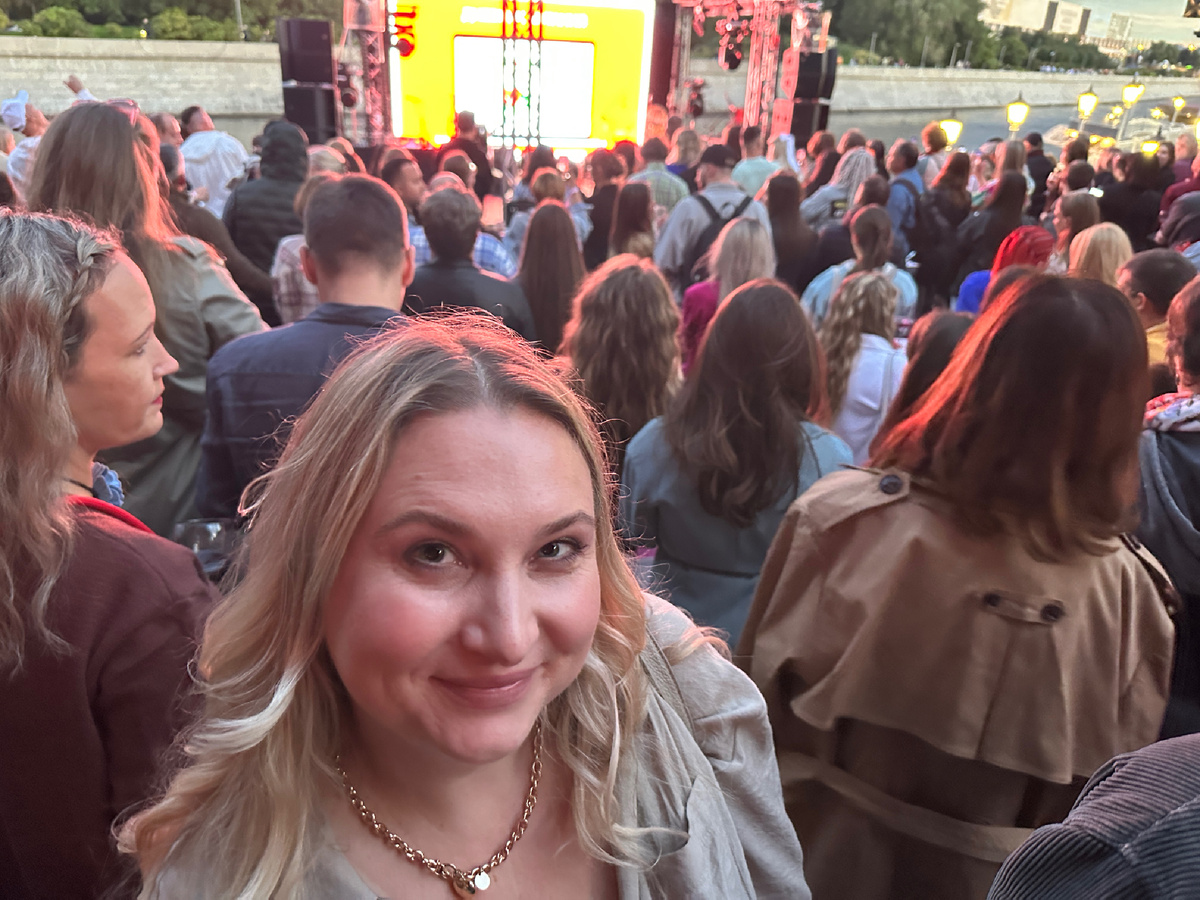 Привет! Я Мария и это мой блог о ярких буднях жены и мамы! Если тоже отрывались в юности под хиты Руки Вверх! ставьте лайк 👍