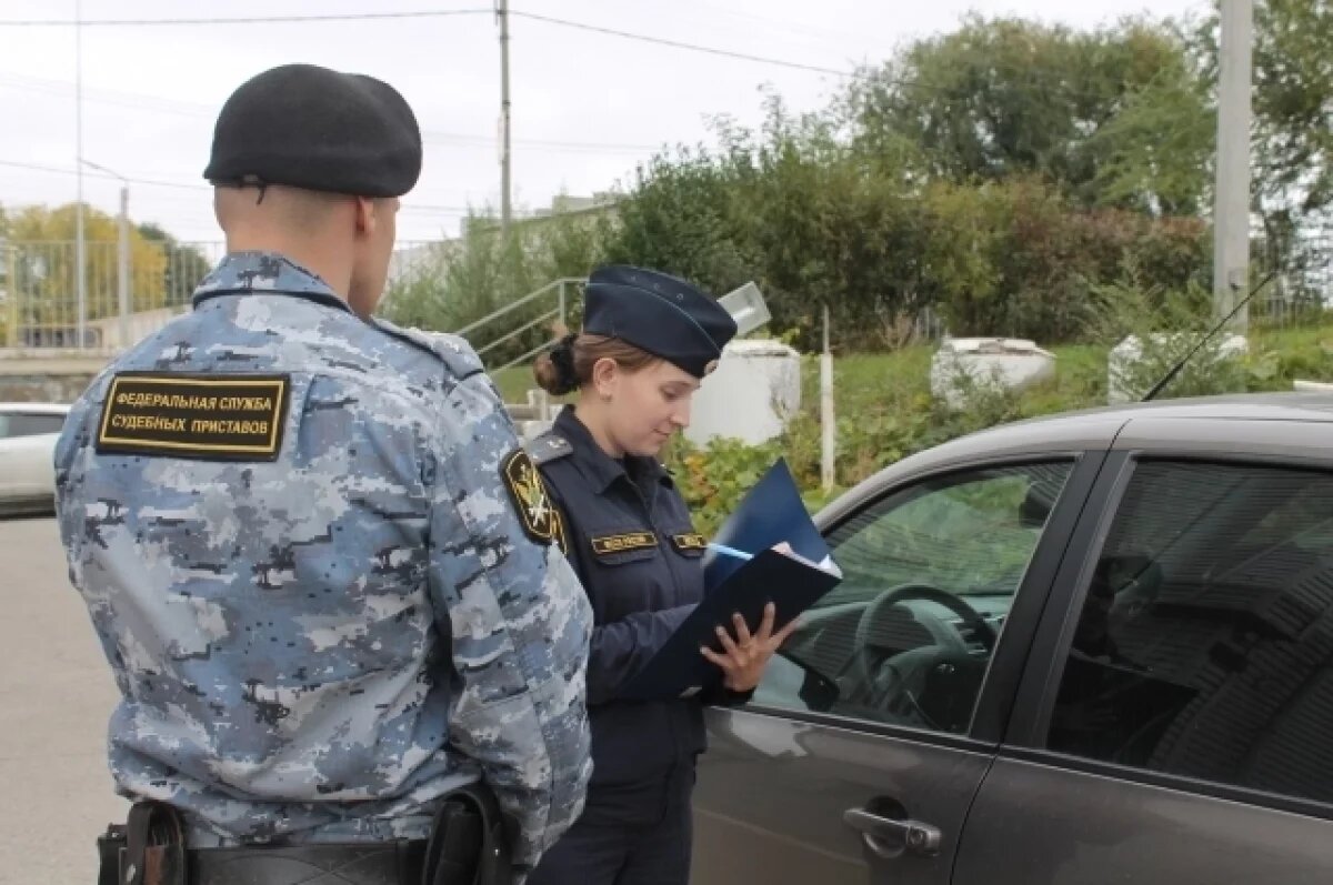    Судебные приставы взыскали с жителя Ульяновска около 4 млн рублей долга