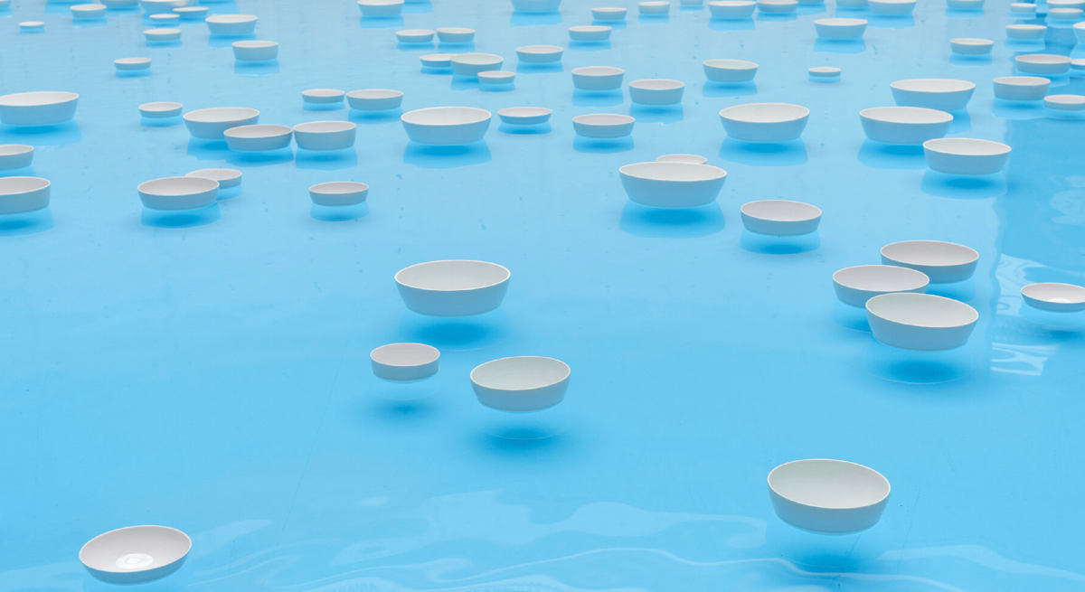 © Céleste Boursier-Mougenot, clinamen v.10, 2012-2025. Photo: Nicolas Brasseur / Collection Pinault, Bourse de Commerce, Paris