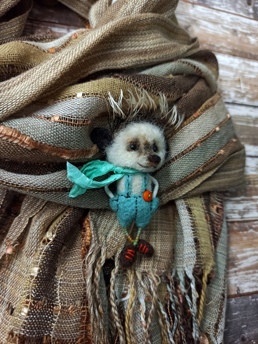 Бирюзовый ёжик - брошь