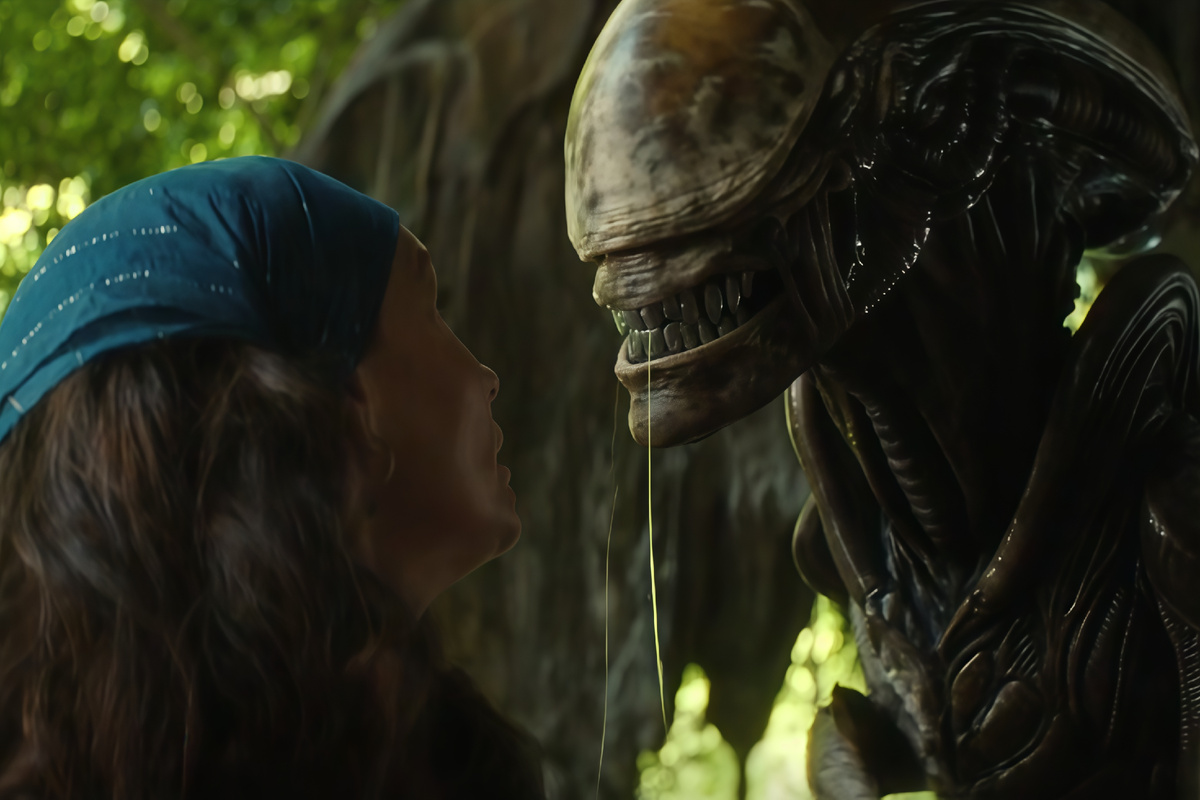 Кадр из сериала "Чужой: Земля", 2025, реж. Дана Гонсалес, Угла Хёйксдоуттир, Ноа Хоули