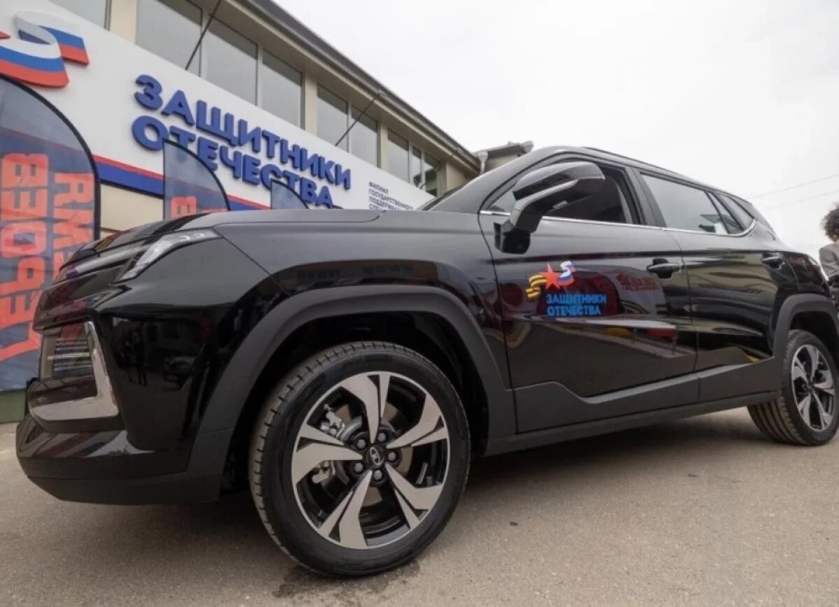    Автомобили с ручным управлением получат еще четыре псковских ветерана СВО