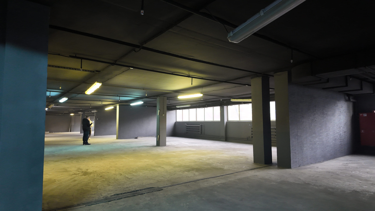 Любой бизнес с чего-то начинается, гараж или маленький офис, любое начало должно обретать развитие, вложения вашего труда и усилий тем самым и наградятся, когда осмотревшись назад вы скажете, ахереть я смог! и это крутой драйв, которым я живу.