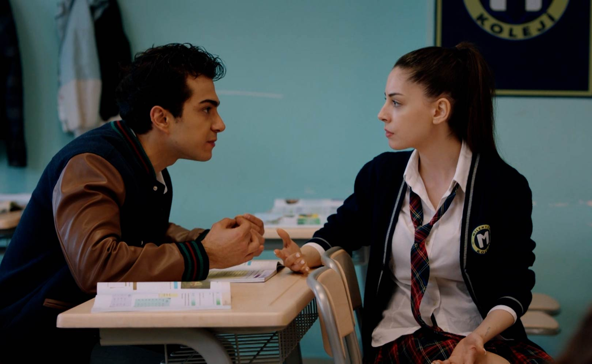 Кадр из сериала "Клюквенный щербет"