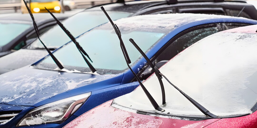 «Дворники можно выкинуть после первого мороза»: Делюсь, как перевести дворники и форсунки омывателя в зимний режим и не покупать новые