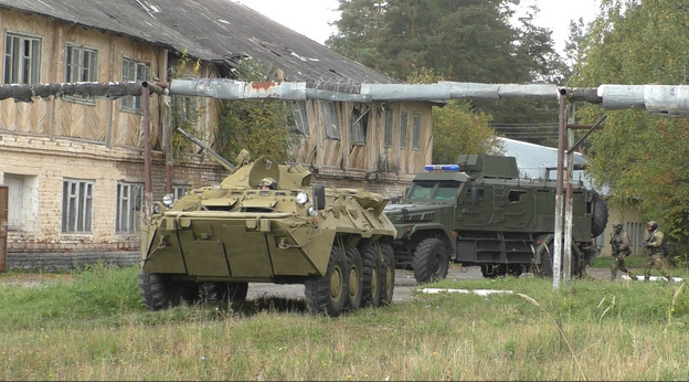    В Кировской области спецслужбы отработали захват террористов с дроном-бомбой