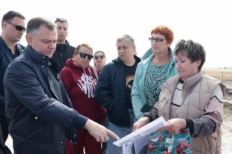    Рабочий визит в Цимлянск/ фото ТГ-канала Юрия Слюсаря Татьяна Пшеничная