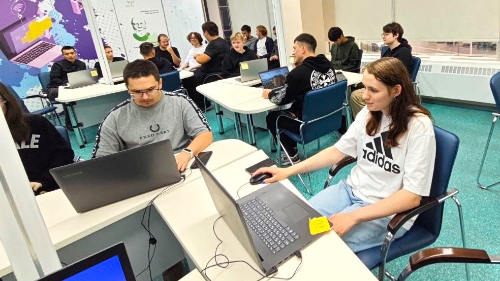    В Ханты-Мансийске провели студенческий чемпионат по кибербезопасности