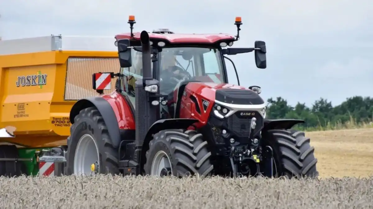 Фото: Tractorum.itНовая серия Case IH Optum мощностью до 440 л.с.