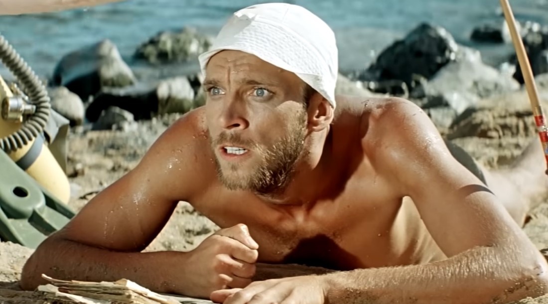 Геннадий Нилов, кадр из фильма «Три плюс два» (1963) / Фото: YouTube/gorkyfilmstudio  📷
