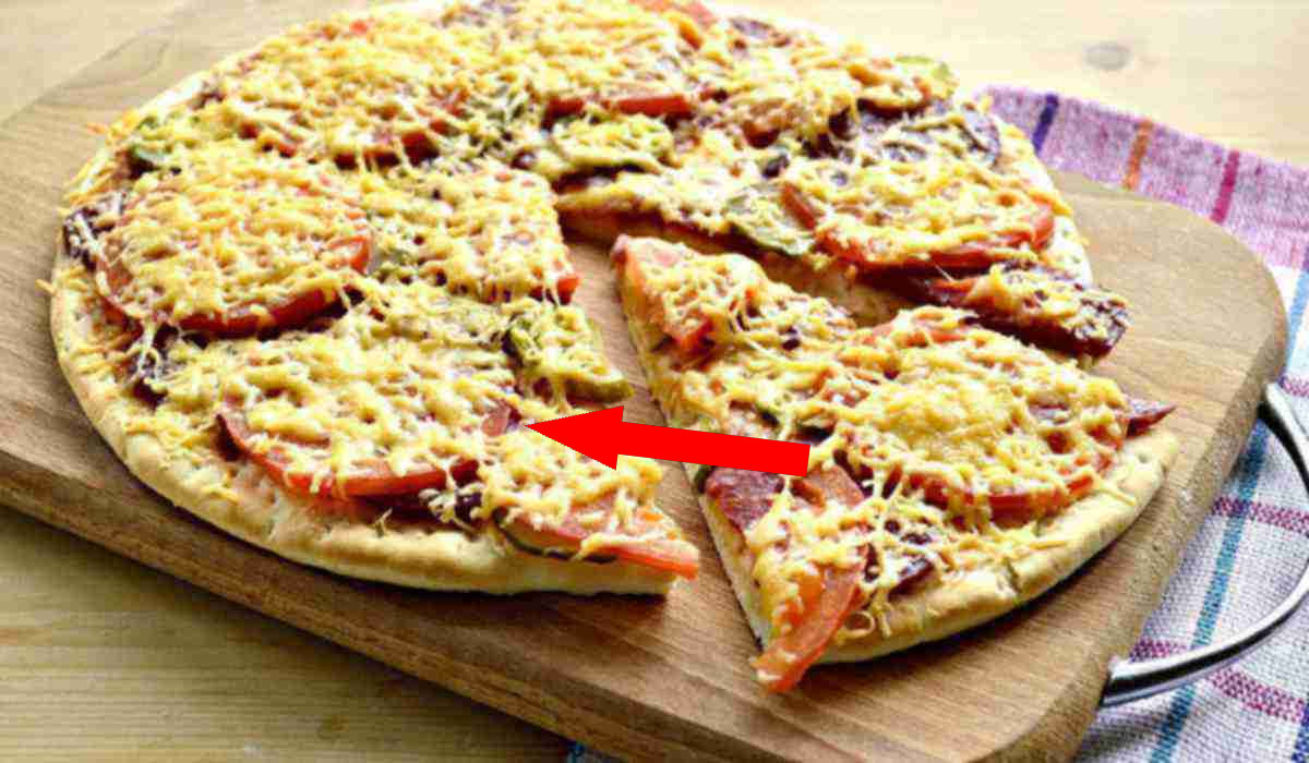    Пицца-полумесяц взорвала TikTok и теперь её готовят в каждом дворе