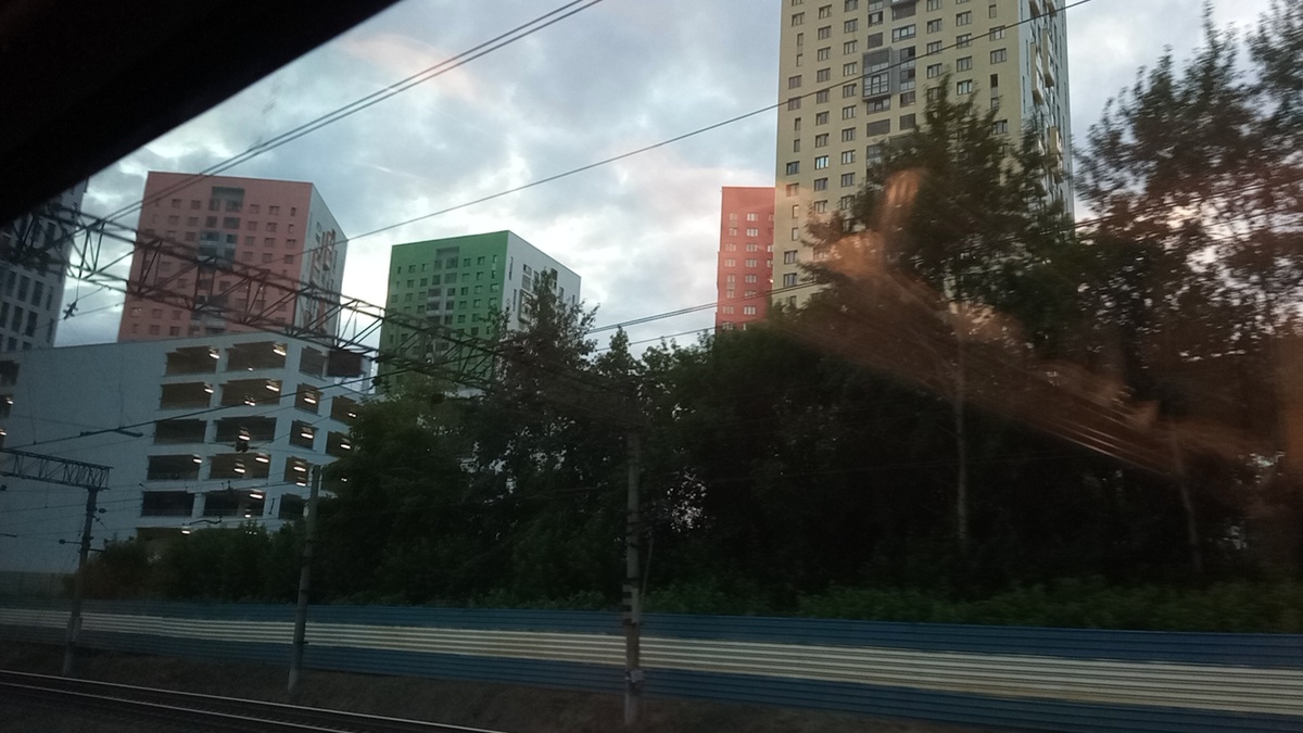 Типичная Москва, ой, то есть Екатеринбург. Фото моё