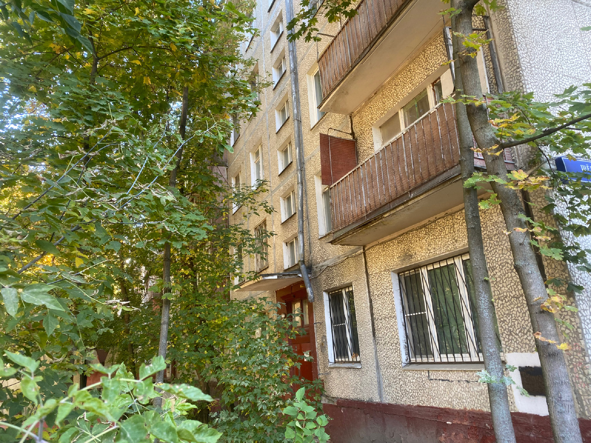 Именно этот дом мне сегодня удалось посетить