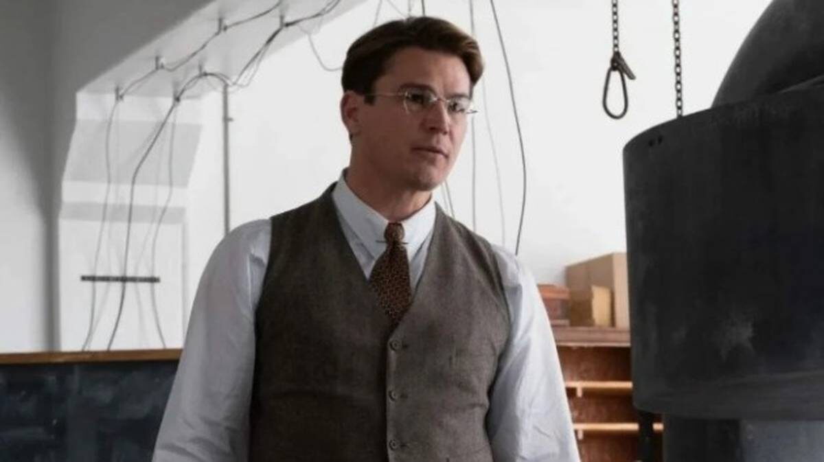    кадр из фильма «Оппенгеймер»