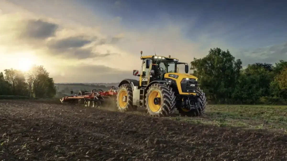 Фото: © JCBJCB анонсировал выпуск новой линейки тракторов Fastrac 6000