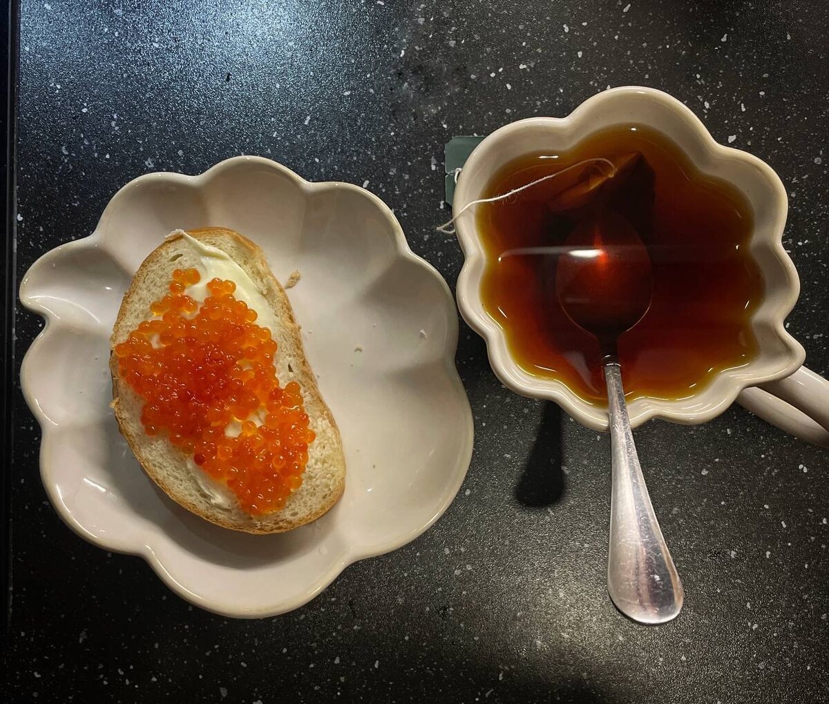 Ну, а какое ещё фото идеально подойдёт к статье о тратах?😆