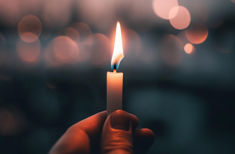 успокаивающий ритуал свеча против тревоги