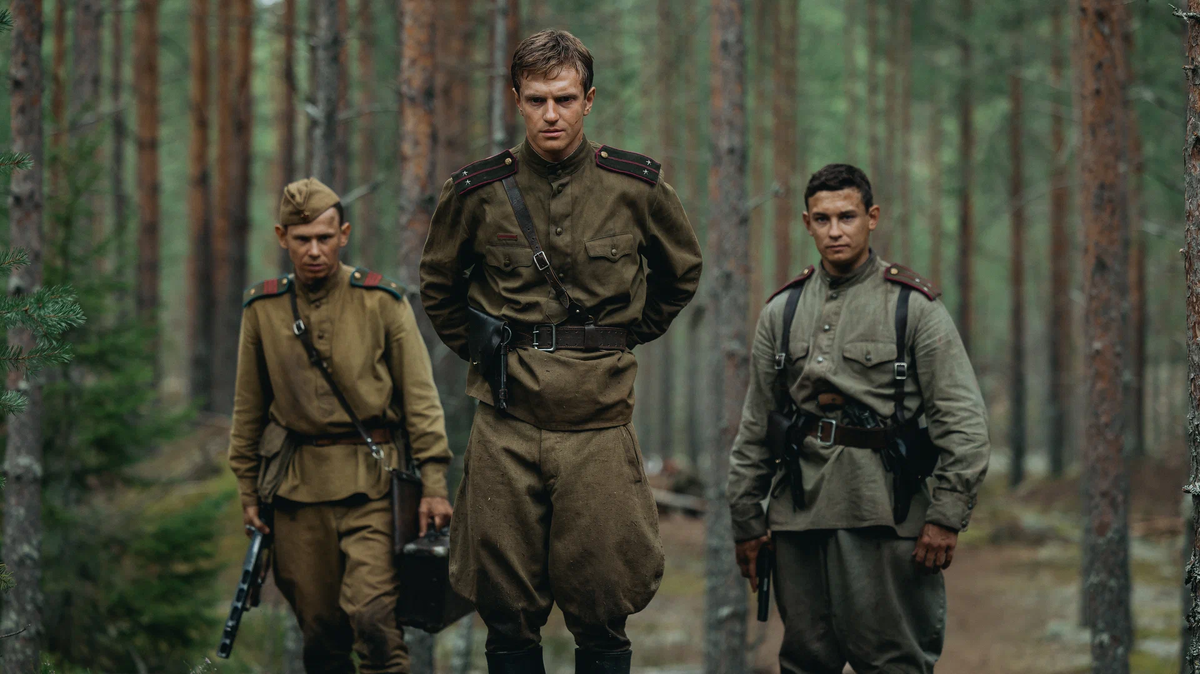 Кадр из фильма "Август" (2025) Режиссер Никита Высоцкий, Илья Лебедев