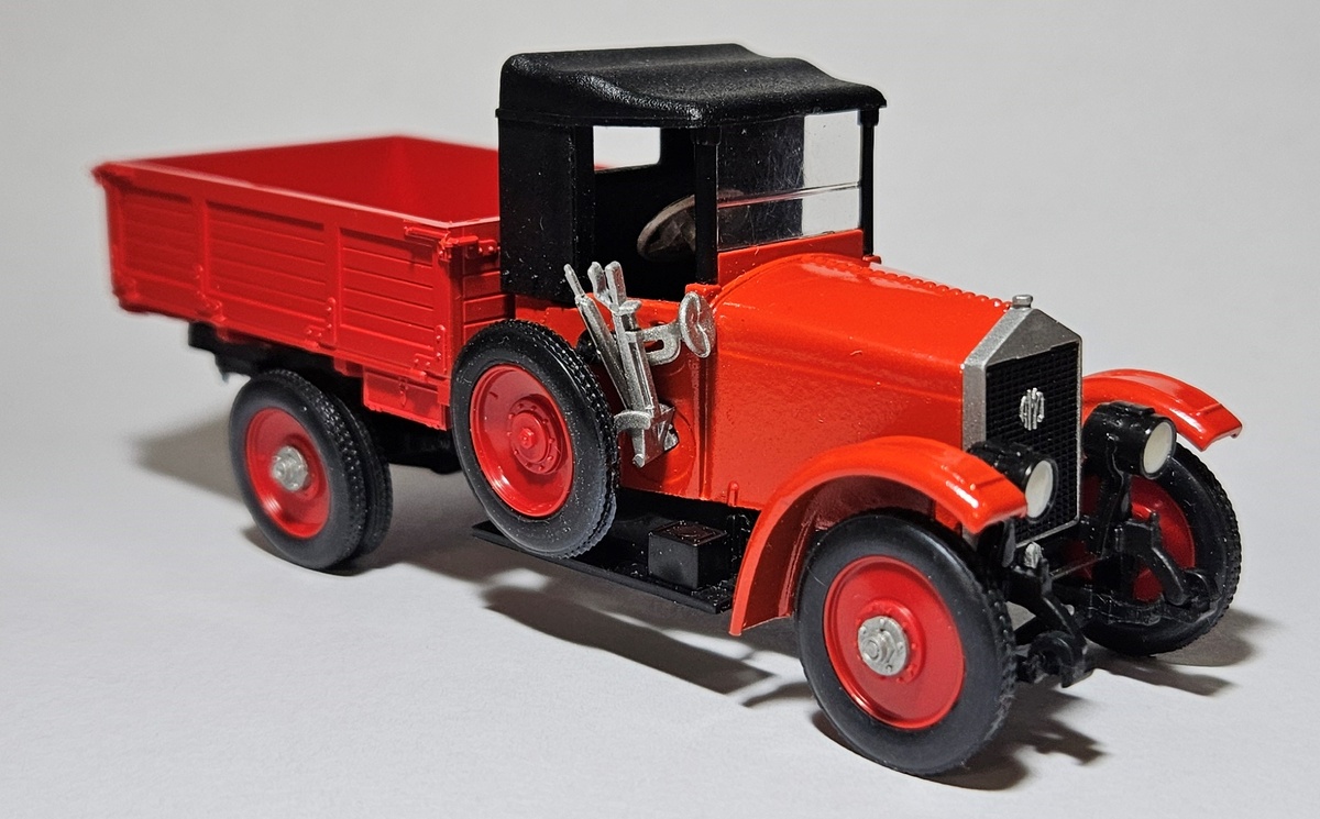 Коллекционная модель АМО-Ф-15 образца 1924 г. из моей коллекции (листать вправо).  